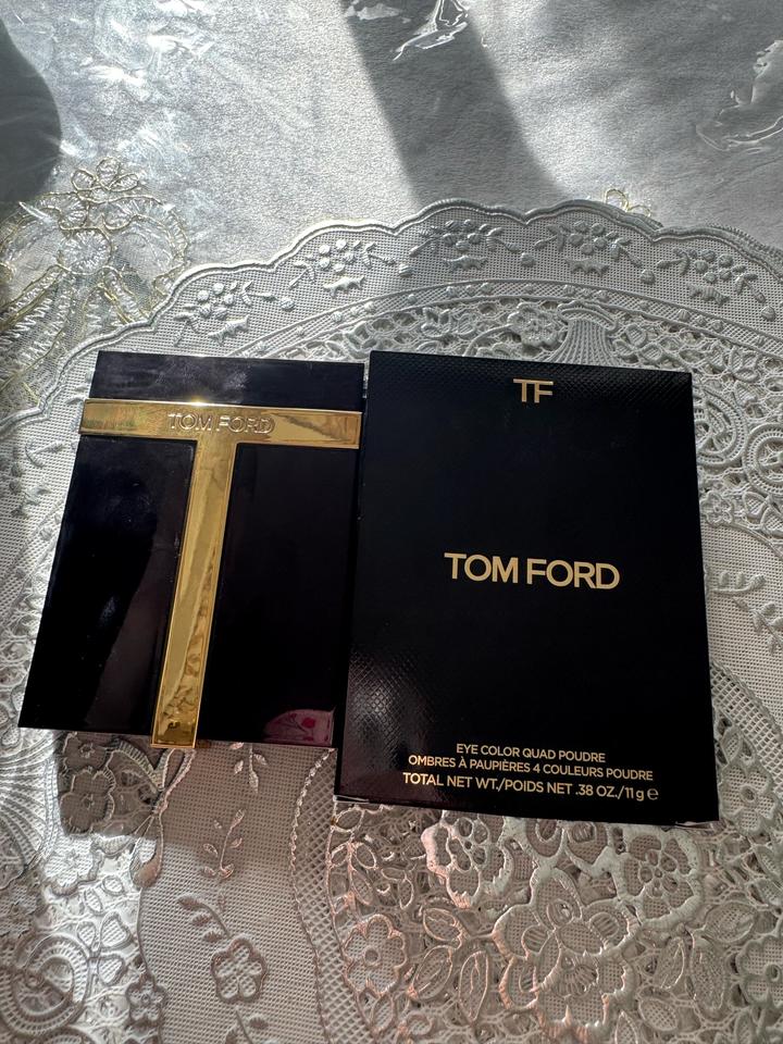 TOM FORD тени прессованные Eye Color Quad 20 Disco Dust