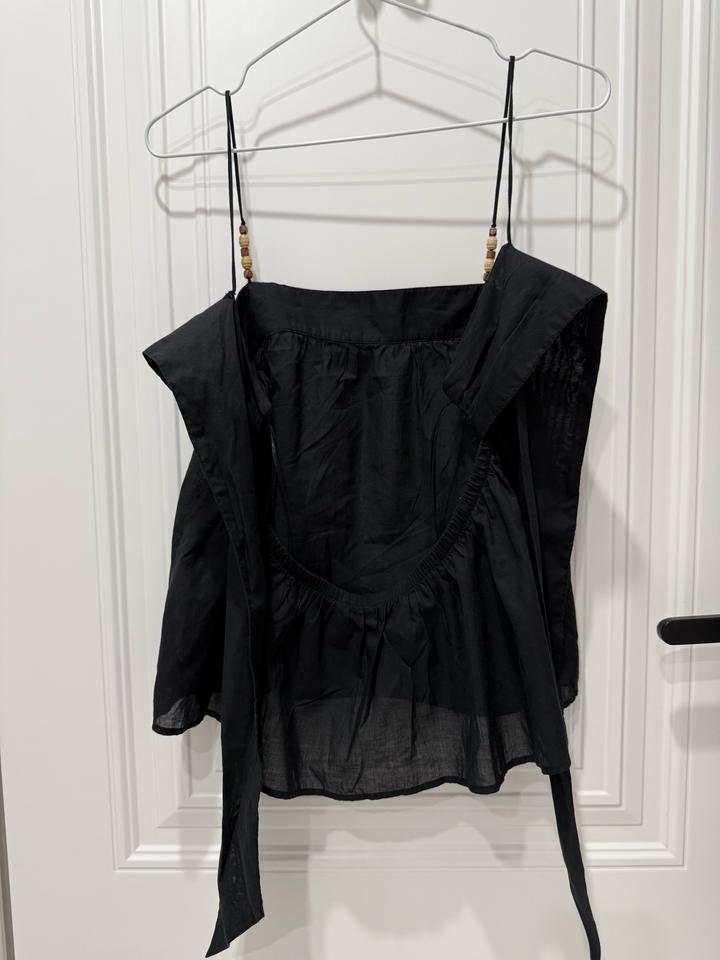 Черное топ от Zara