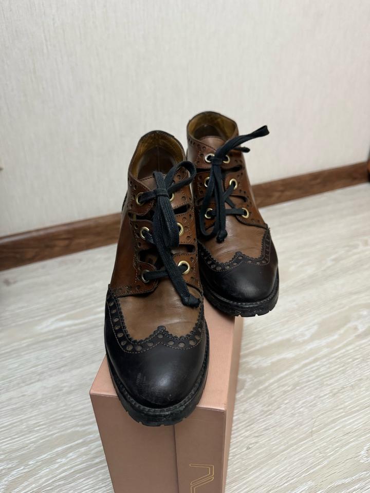 черно-коричневые ботильоны