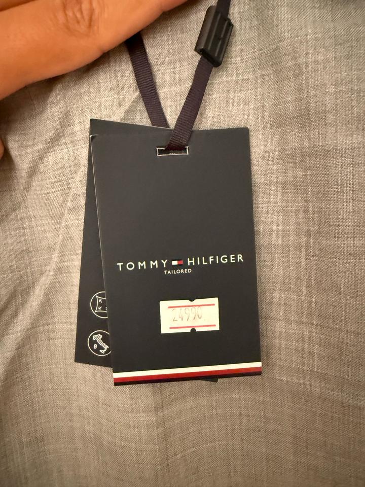 Абсолютно новые брюки Tommy Hilfiger