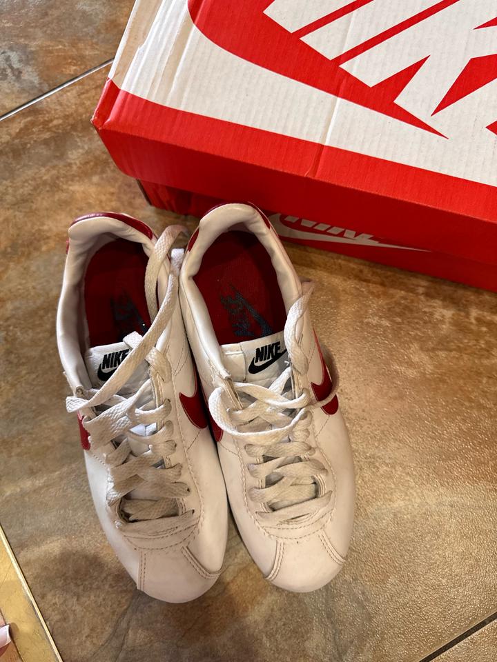 Кроссовки Nike