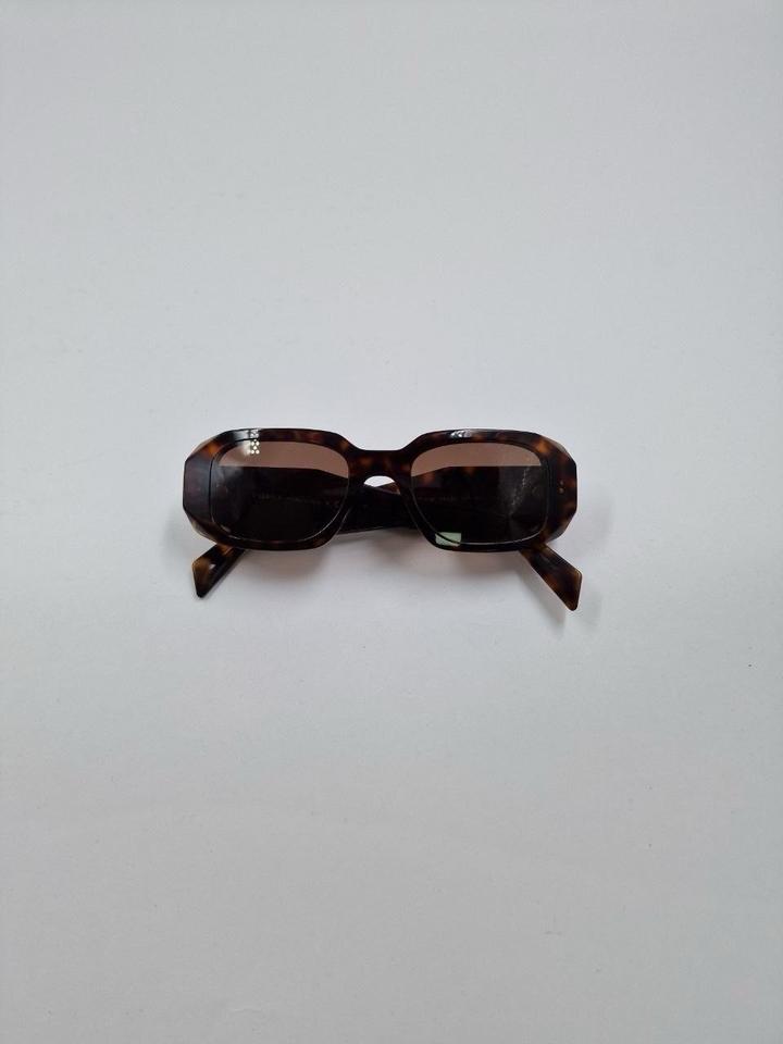 Prada очки