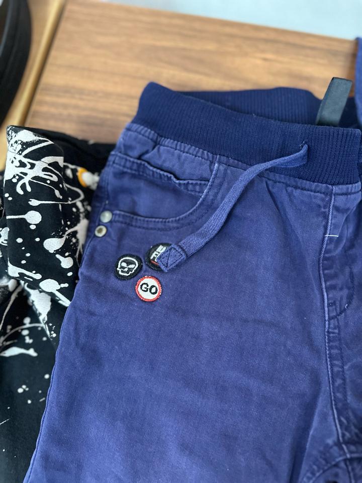 Худи и брюки для мальчика на рост 122-128 см