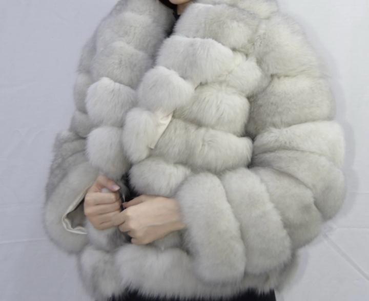 Шуба песец белая новая