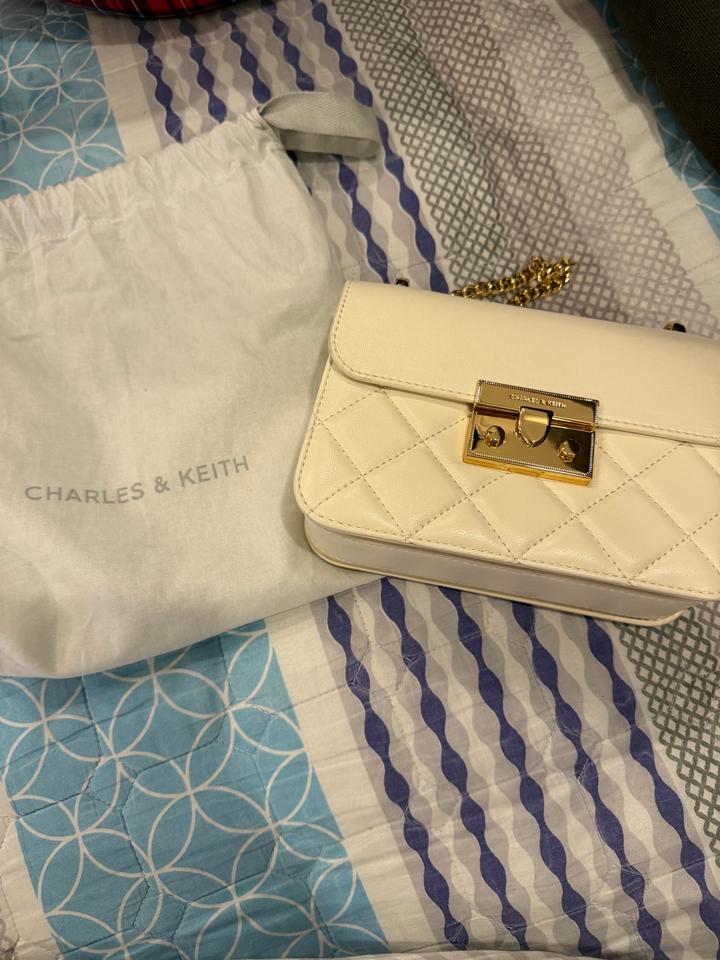 Сумка charles and keith