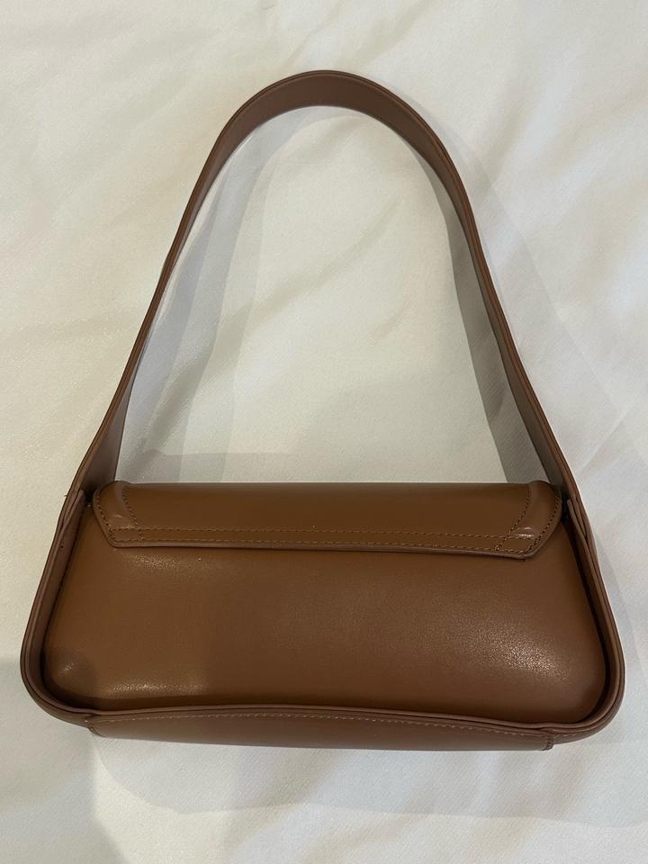 Сумка в коричневом цвете