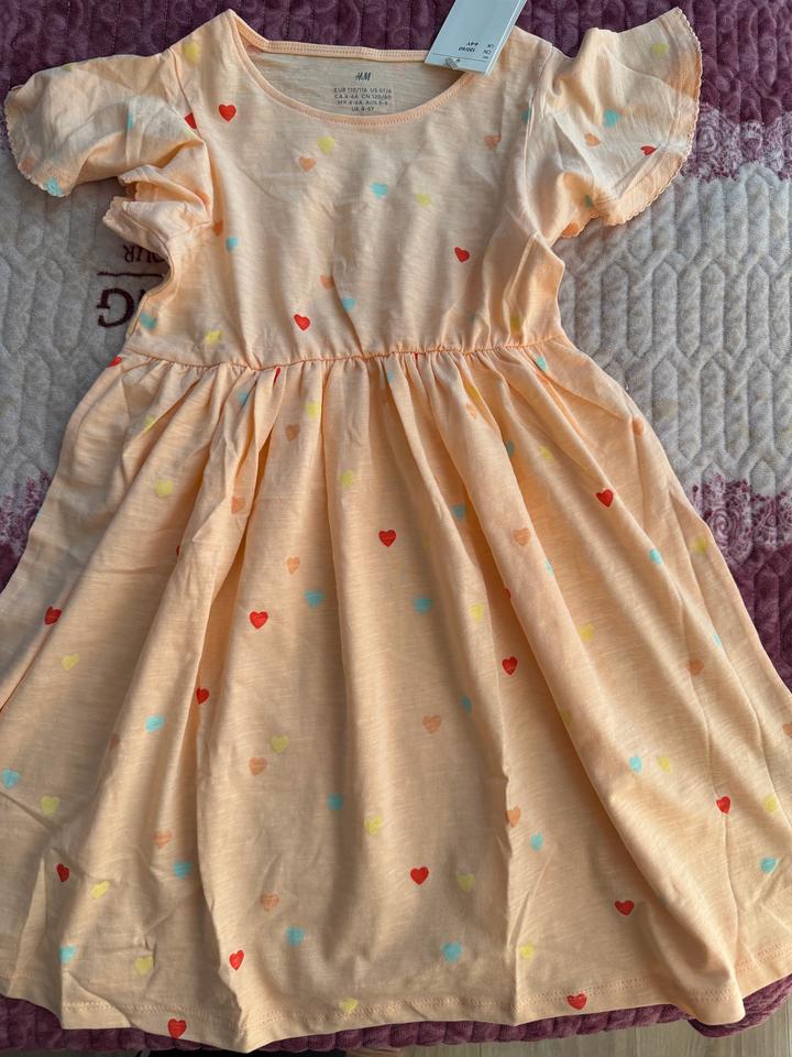 Новое платье для девочки H&M