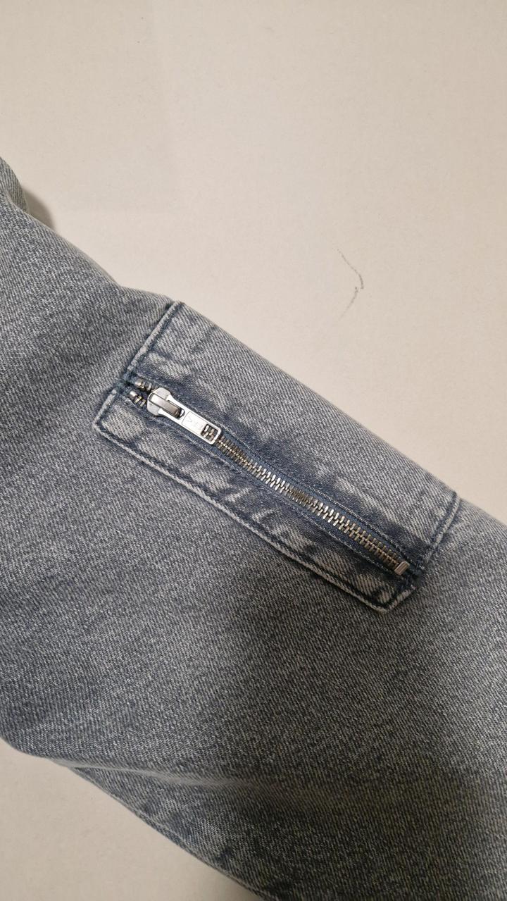 Куртка / бомбер Zara