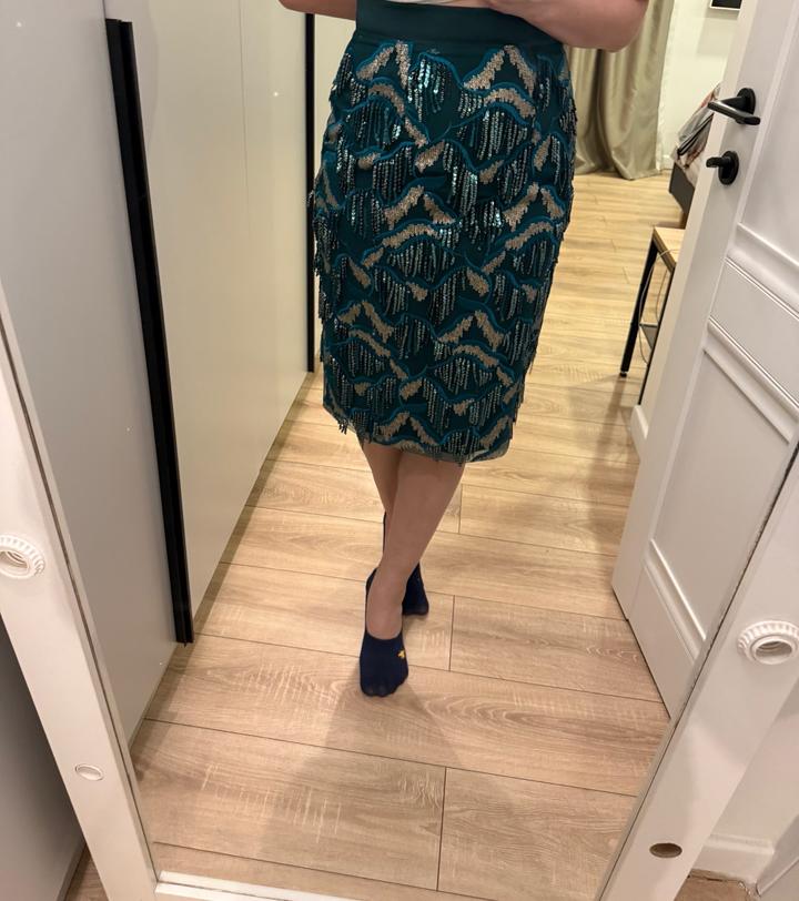 Изумрудная нарядная юбка с висюльками