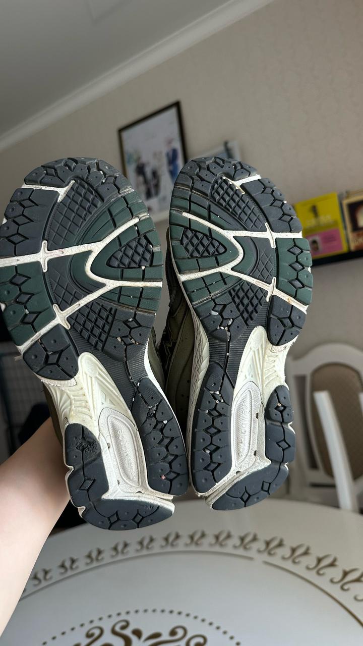 Кроссовки New Balance 2002R