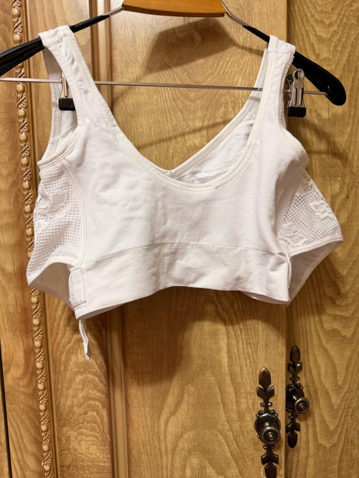 Анатомический бюстгальтер-топ Comfortisse Push Up Bra