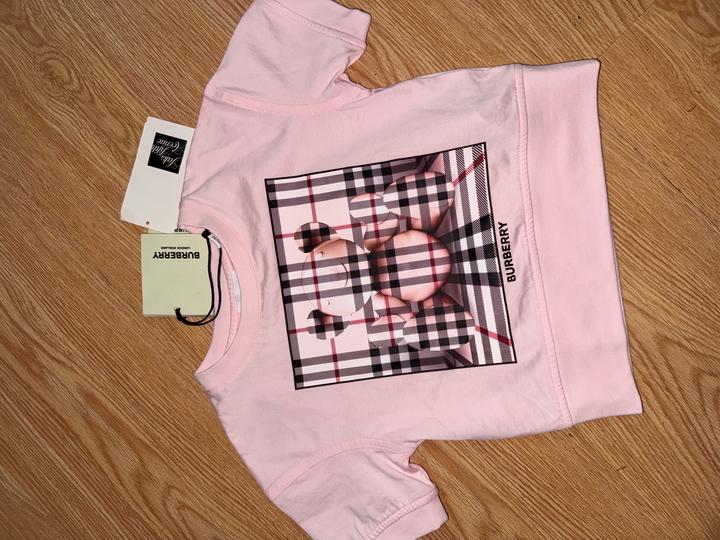 Burberry оригинальная футболка для девочки