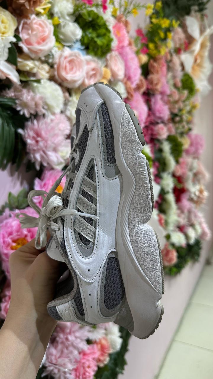 Кроссовки Адидас Озмиллен