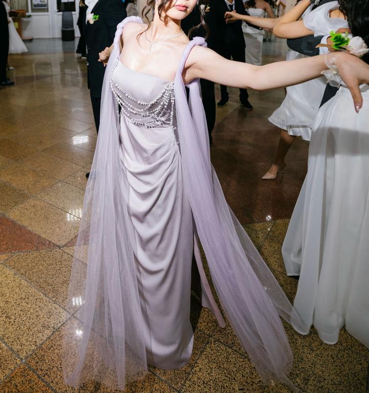 Вечернее платье на выпускной