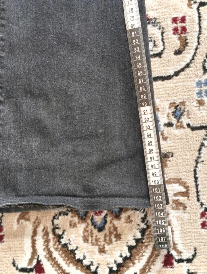 Flared jeans