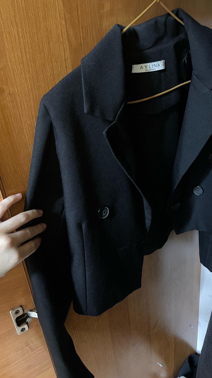 Короткий костюм