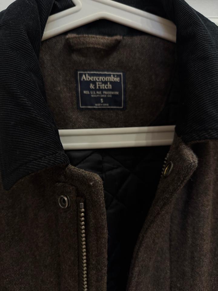 Пальто Abercrombie&Fitch