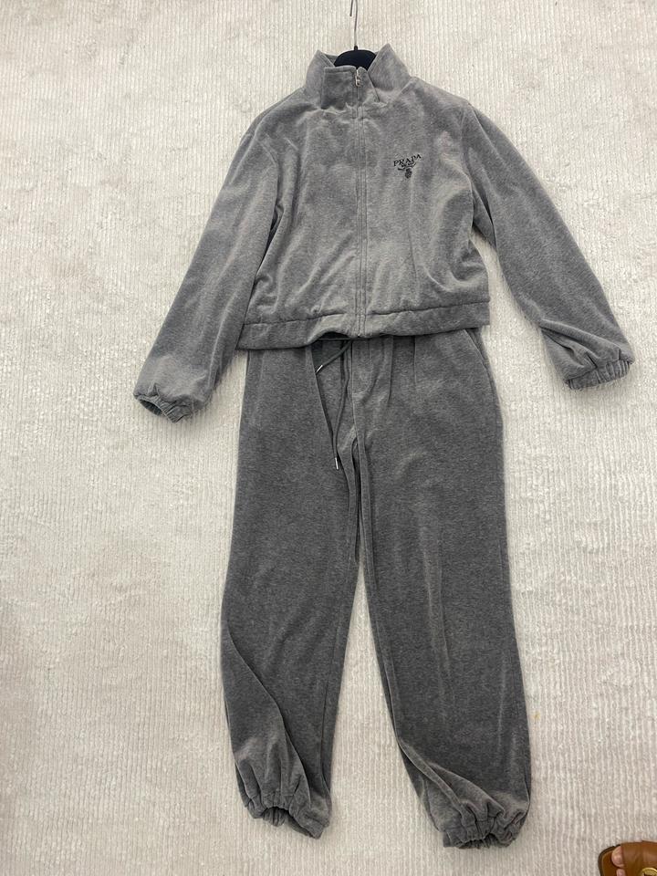 Спортивный костюм под Prada