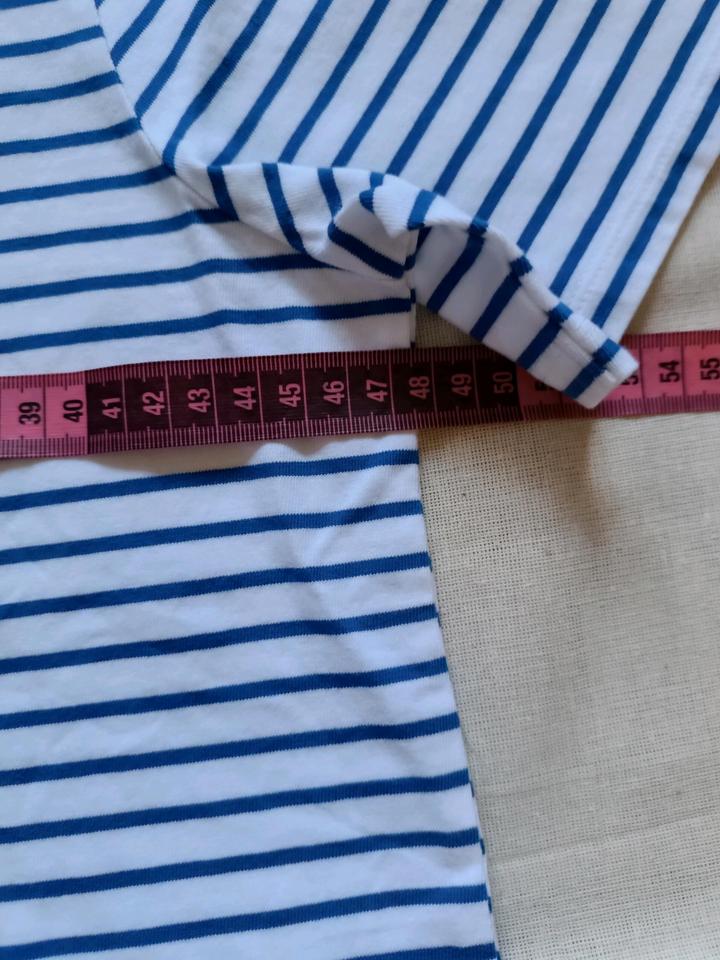 Женская футболка Uniqlo