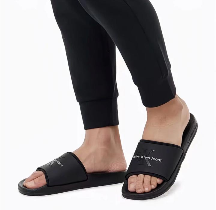 Шлепанцы Calvin Klein