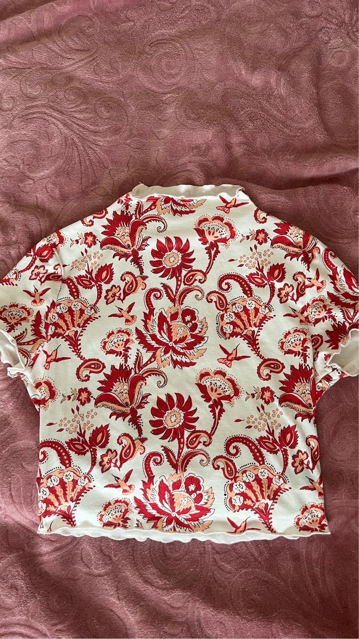 белая футболка/топ