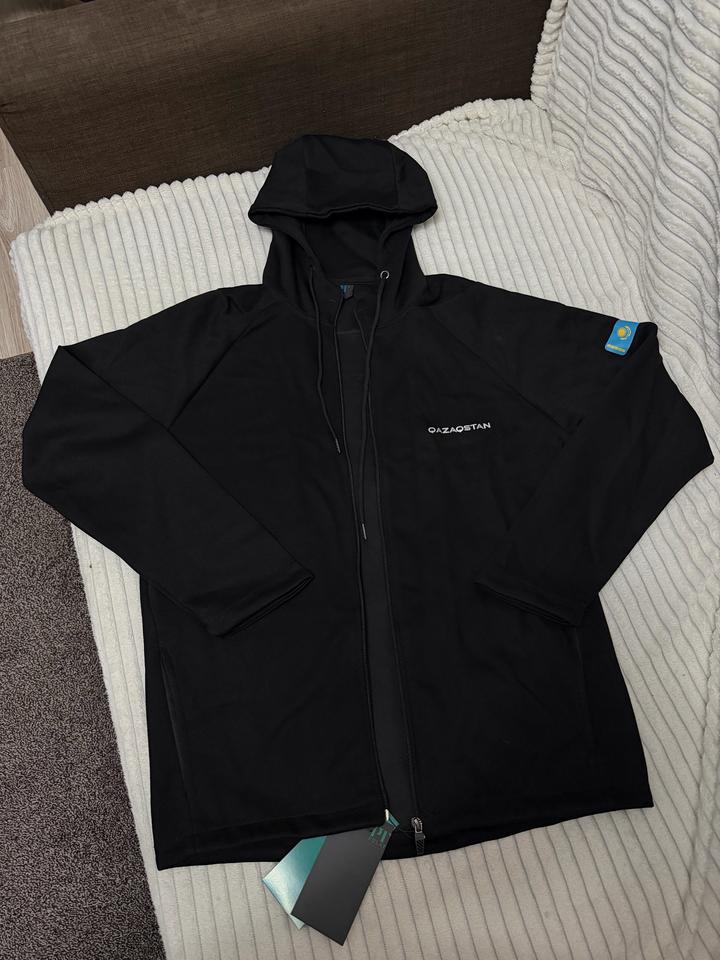 Новая спортивная двойка Qazaqstan