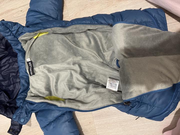 Зимний комбинезон Moncler