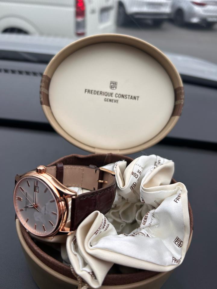 Швейцарские часы,frederique constant classics