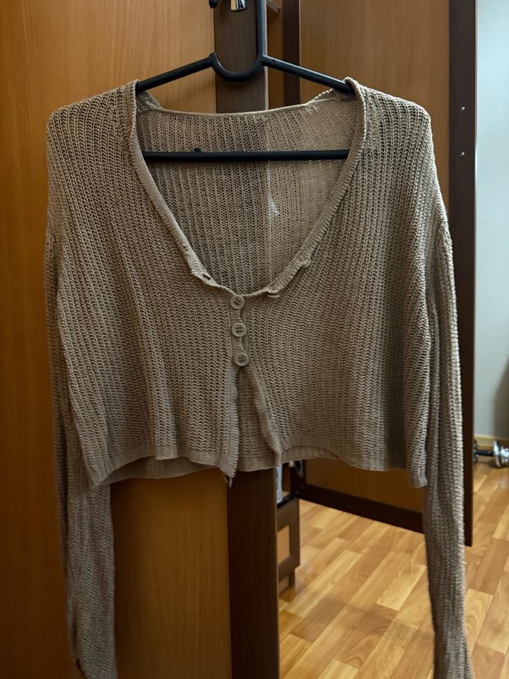 Кардиган вязаный