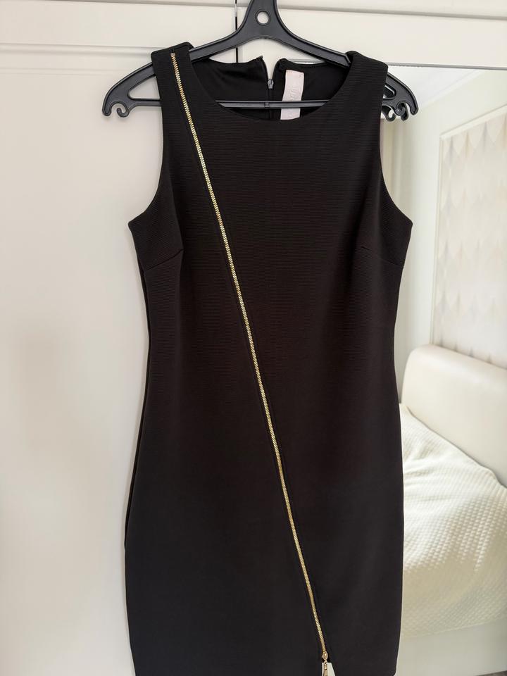 Черное платье