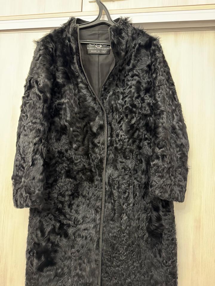 Пальто женское каракуль