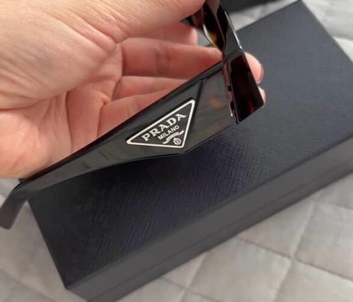 Prada очки оригинал