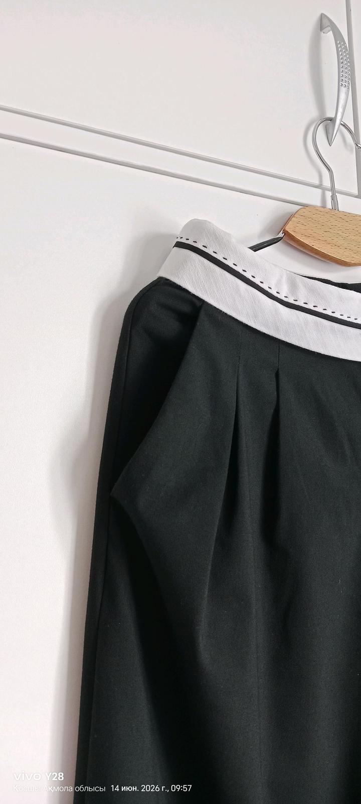 Брюки Stradivarius