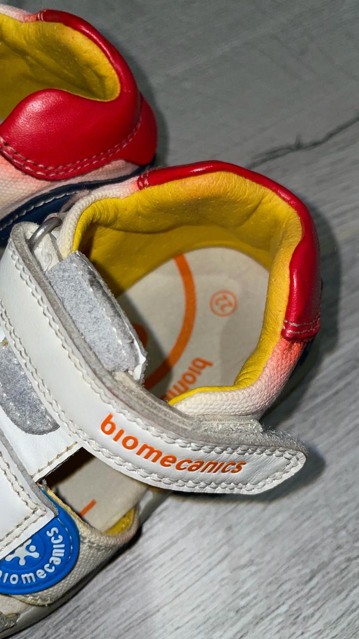 Сандалии Biomecanics 22р
