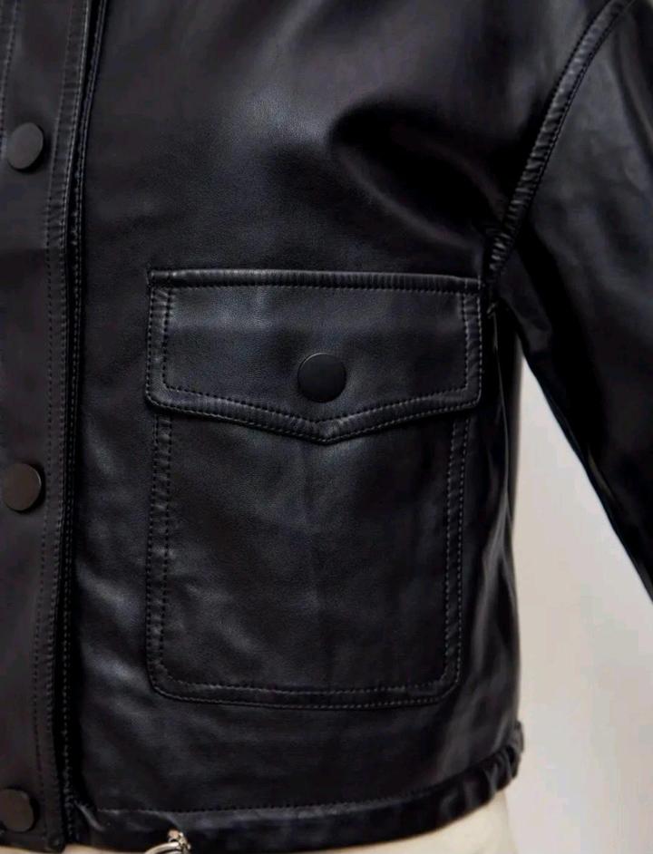 Новая демисезонная куртка