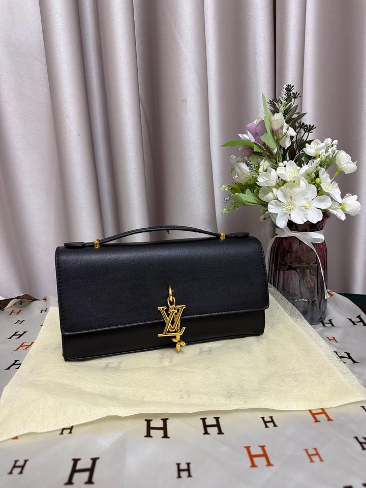 LV минимализм