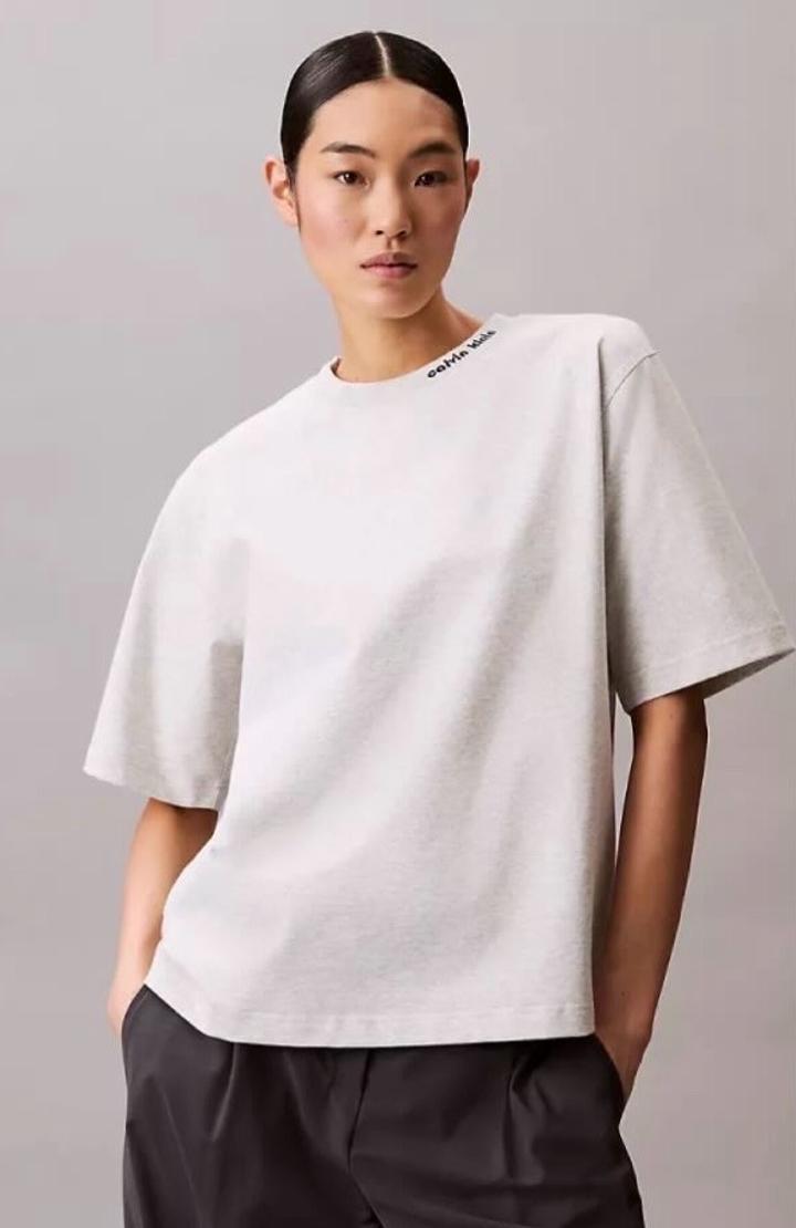 Футболка от Calvin Klein