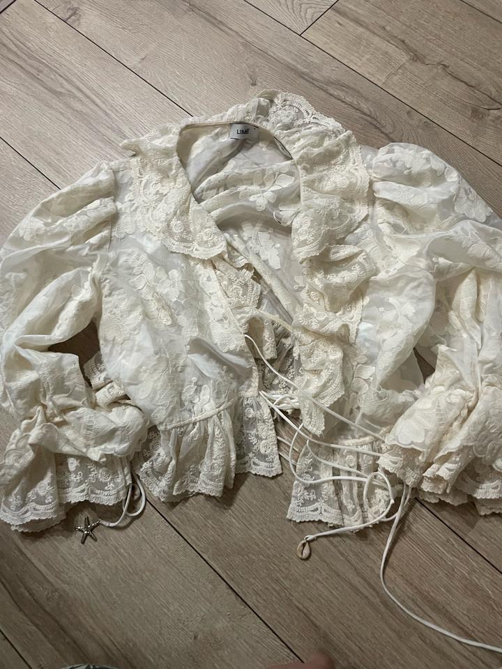 Очень красивая блузка lime