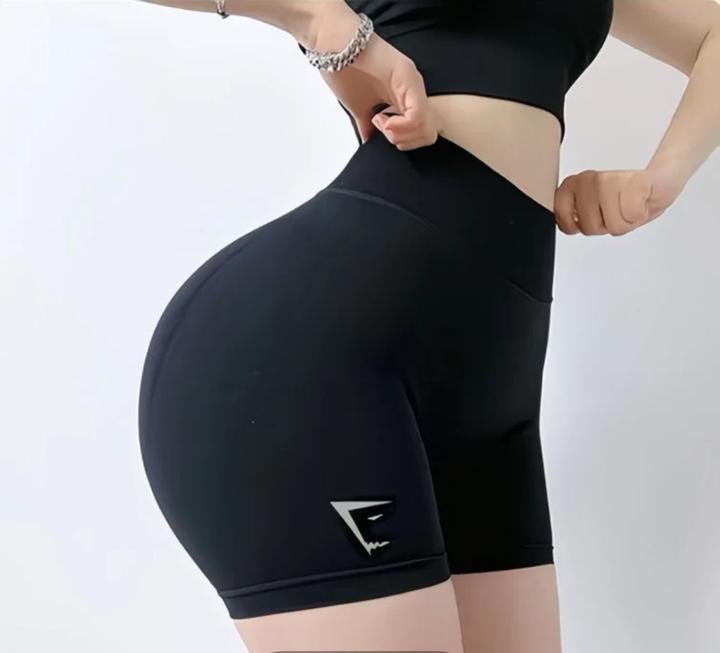 Шорты спортивные