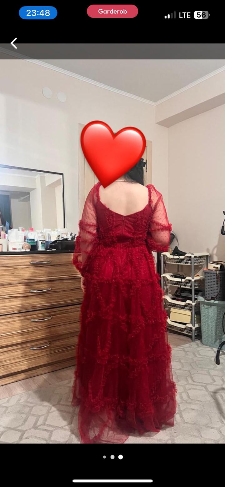 Платье от Secret Store