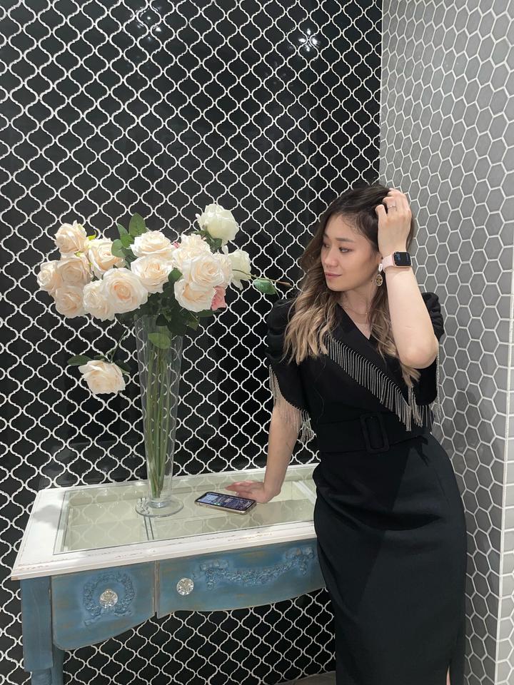 Элегантное вечернее платье