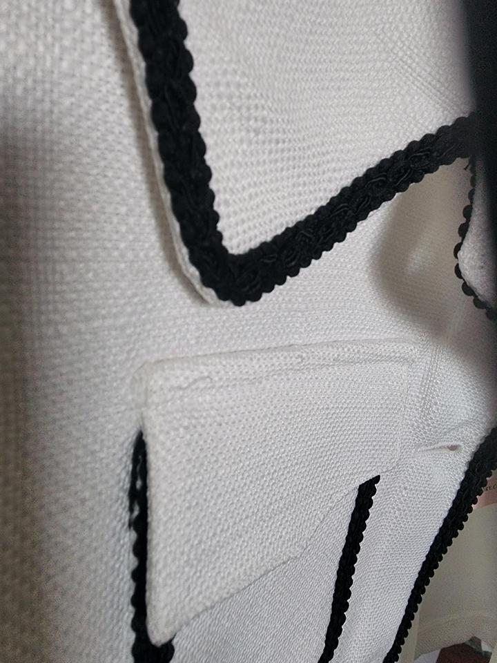 Белый блейзер/жакет твидовый с коротким рукавом