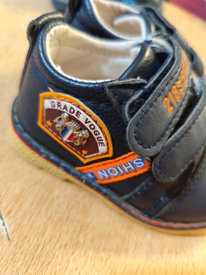 Кроссовки.Туфли.Тапочки.