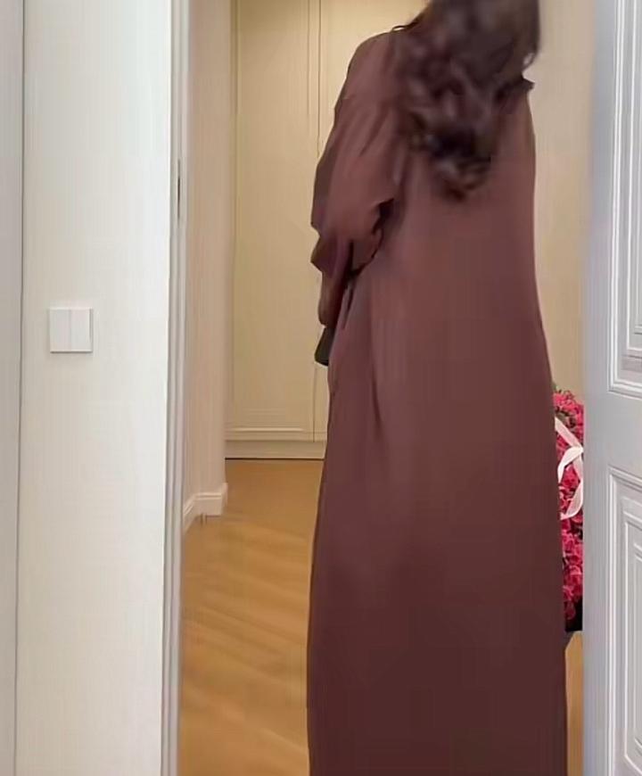 Тройка каричневая