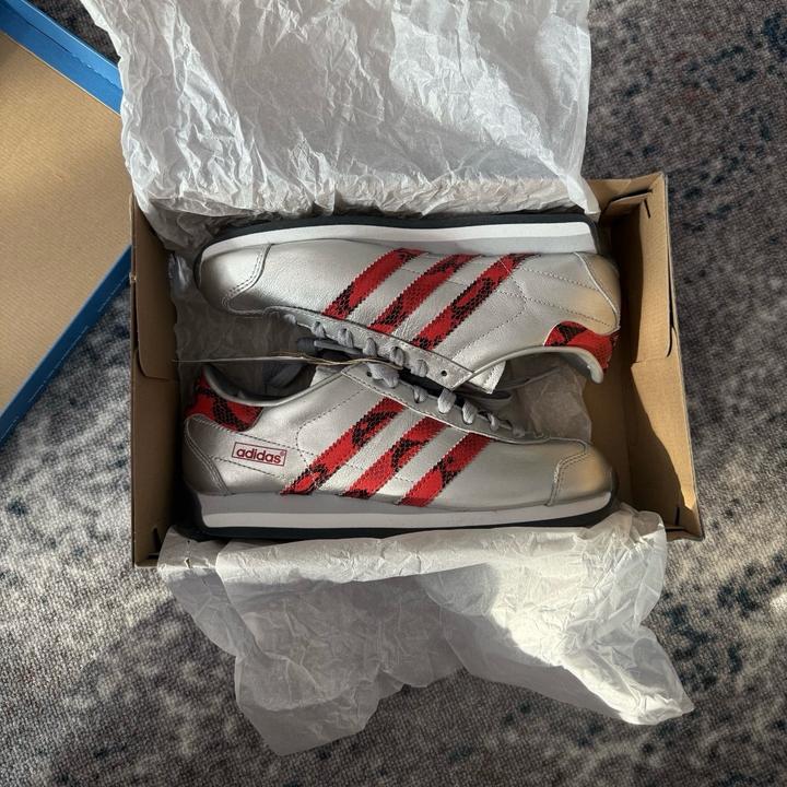 Кроссовки Adidas Country Japan