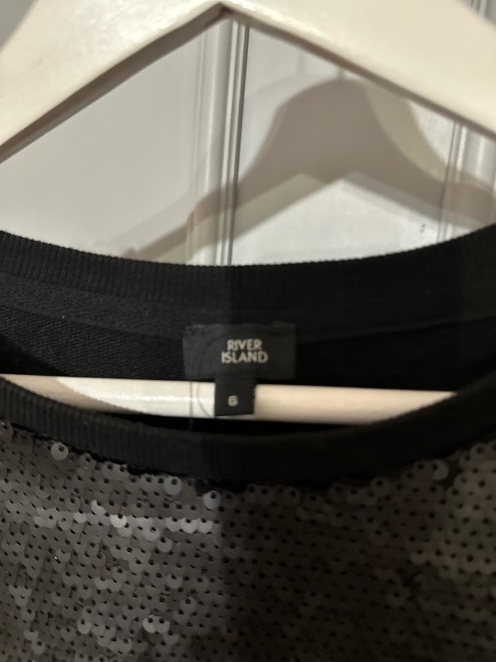 Платье River Island с пайетками