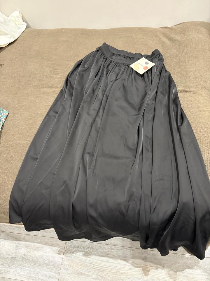 Юбка черная AKCHINA