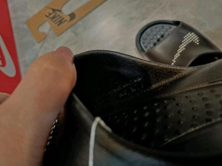 Шлёпанцы Nike UK 7, оригинал, новые