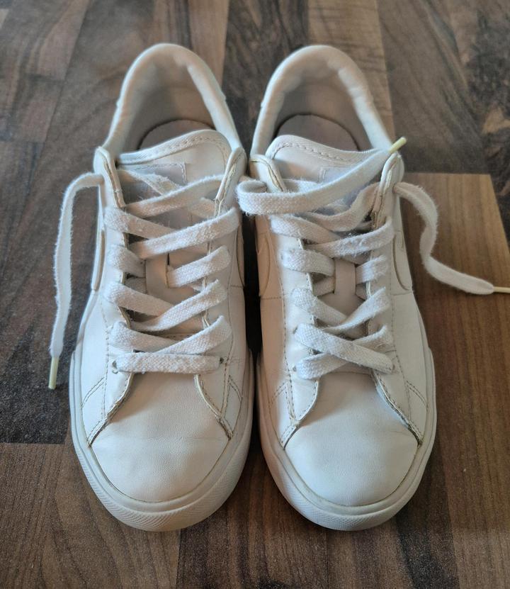 Кроссовки Nike оригинал размер 37