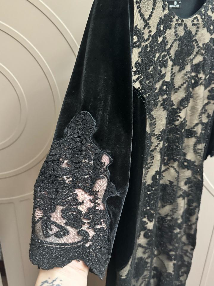 Платье вечернее